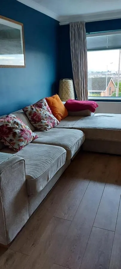 Bellevue Bungalow - Comfortable Home With Amazing Views بلفاست 0*,  المملكة المتحدة