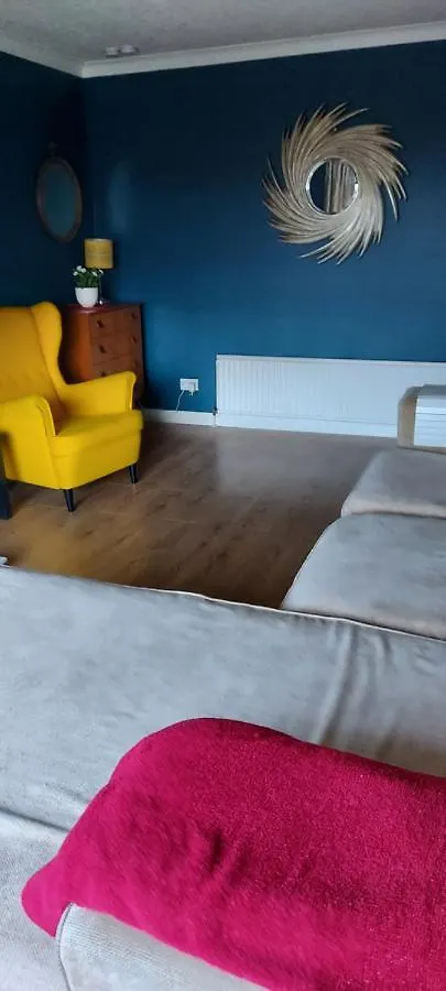 Bellevue Bungalow - Comfortable Home With Amazing Views بلفاست بيت للعطل